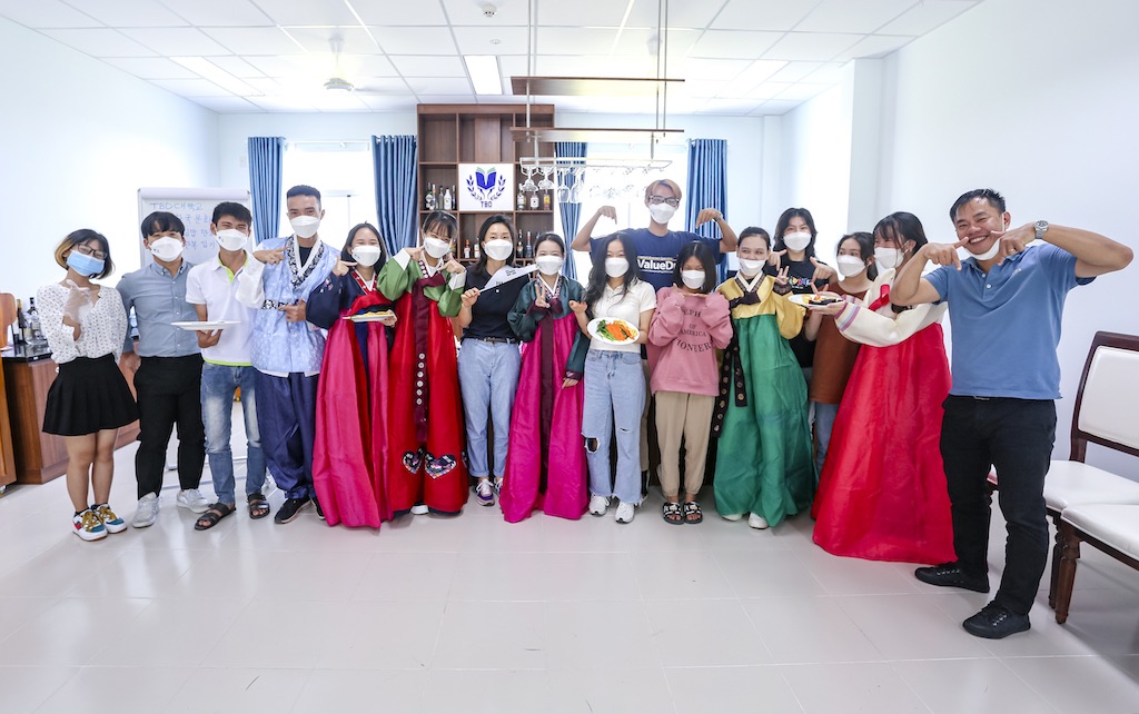 hoc-nganh-ngon-ngu-han-quoc-ra-truong-lam-cong-viec-gi