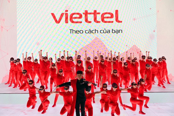 Viettel thể hiện sự đột phá qua slogan và logo mới